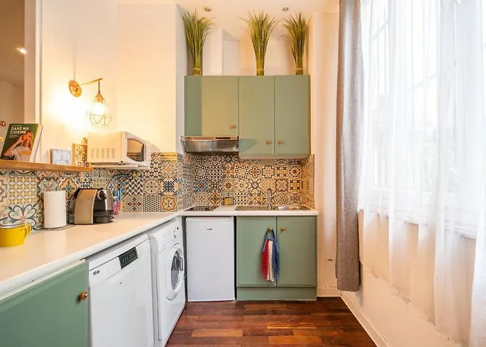 Happy - Tournelles Garden Apartment *